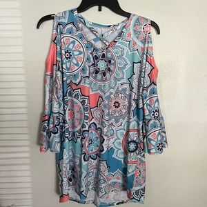 AlvaQ Women Summer Sexy V Neck Cold Shoulder Floral Top Size medium